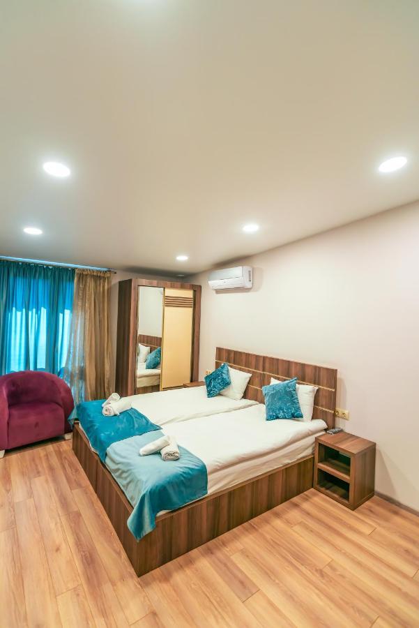 Hotel Classic Suites Tbilissi Extérieur photo
